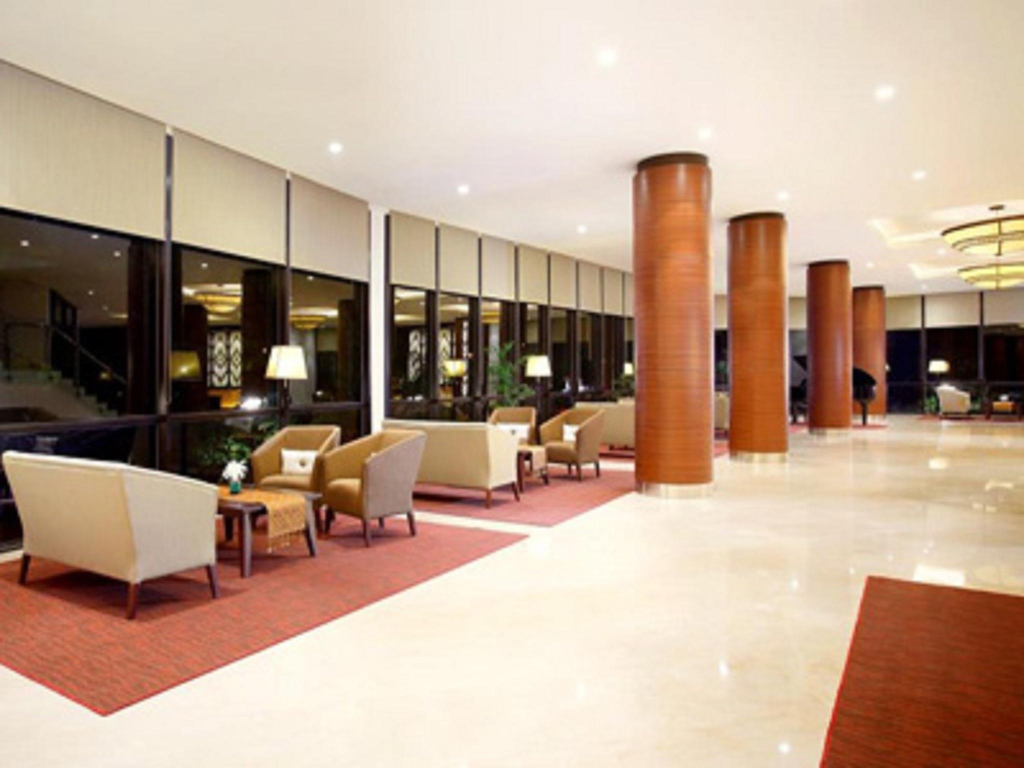 Santika Premiere Bintaro Otel Serpong Dış mekan fotoğraf