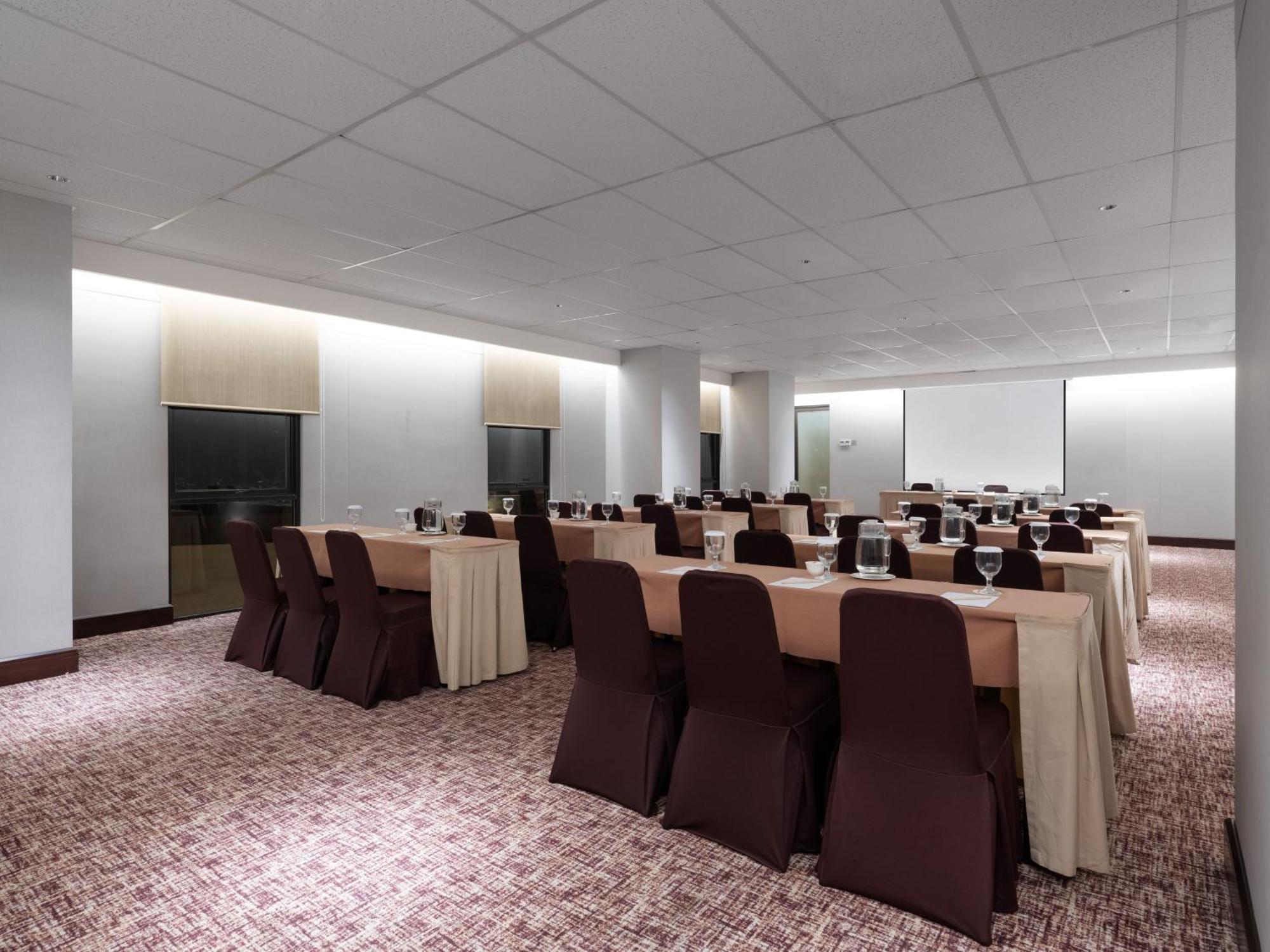 Santika Premiere Bintaro Otel Serpong Dış mekan fotoğraf
