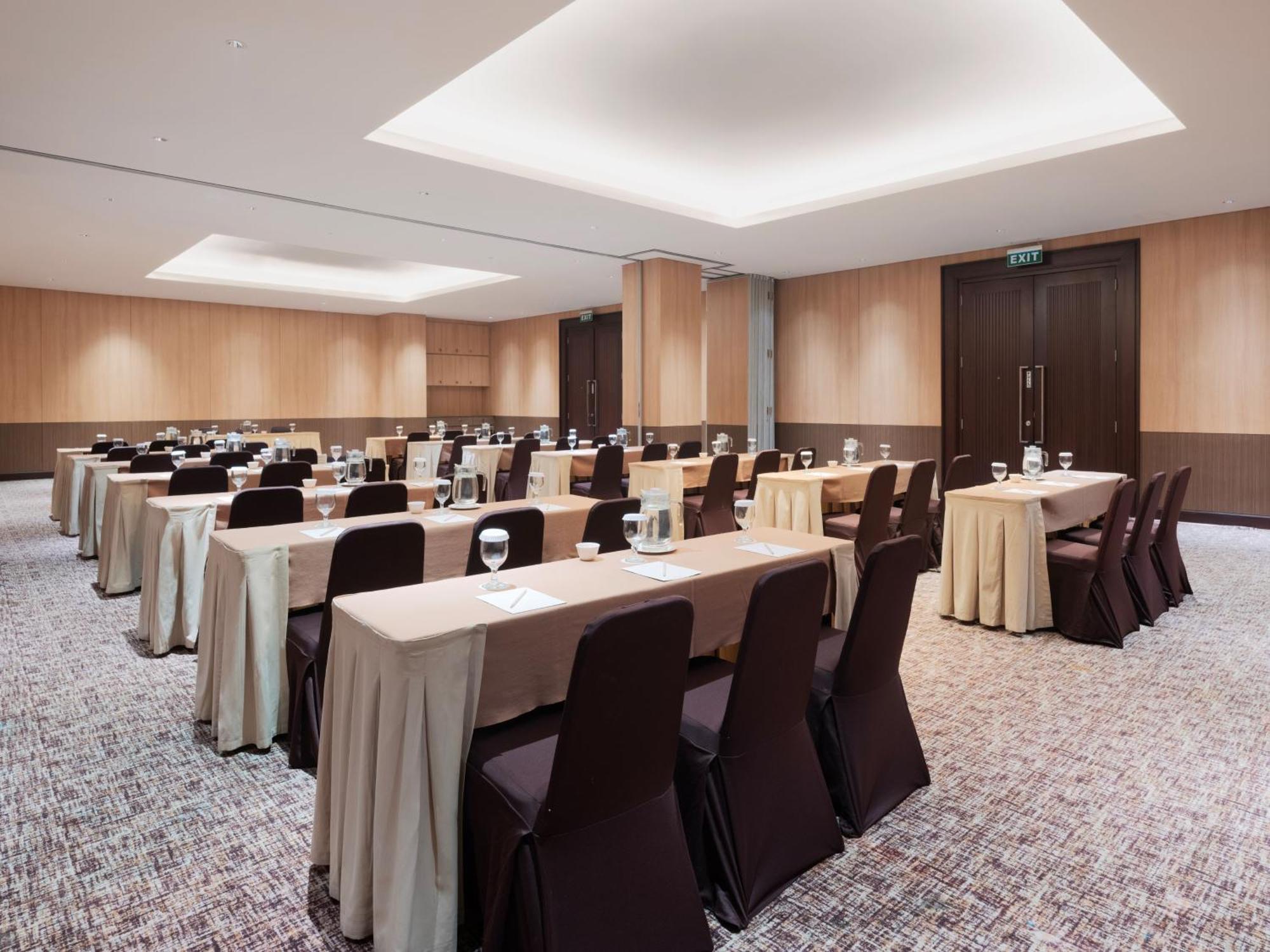 Santika Premiere Bintaro Otel Serpong Dış mekan fotoğraf