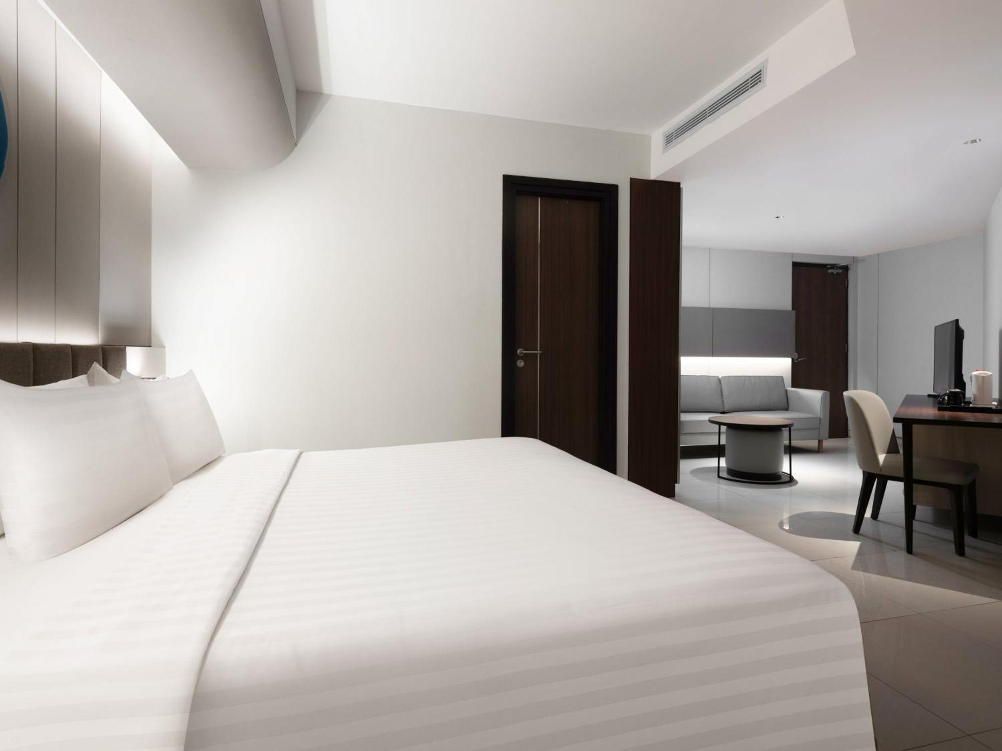 Santika Premiere Bintaro Otel Serpong Dış mekan fotoğraf